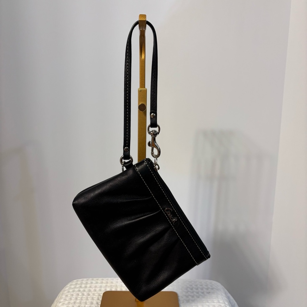 Coach F43431 Black Pleated Leather Wristlet Silver Hardware